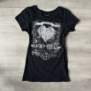 Y2K Guess Black Graphic Tee heart and gems